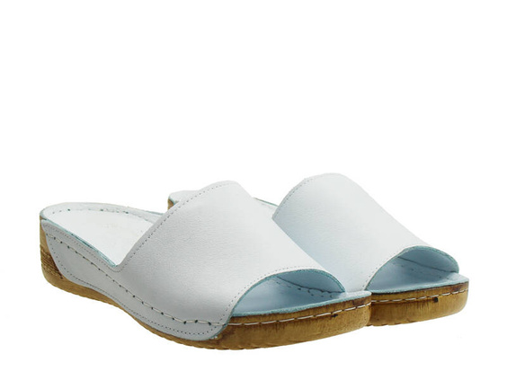 Loretta Vitale flip-flops 285