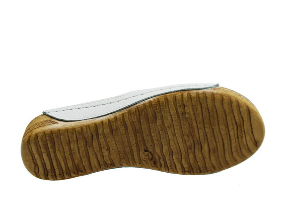 Loretta Vitale flip-flops 285