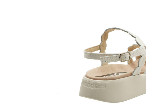 Босоніжки Wonders C-6531