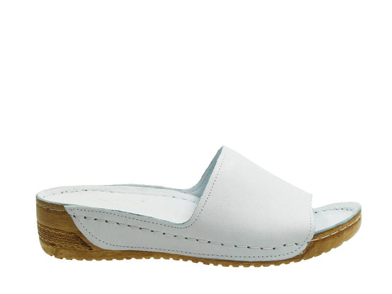 Loretta Vitale flip-flops 285